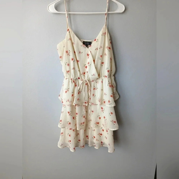 Trixxi tiered dress size L cream floral whimsygoth fairycore babydoll Y2K - Picture 1 of 10